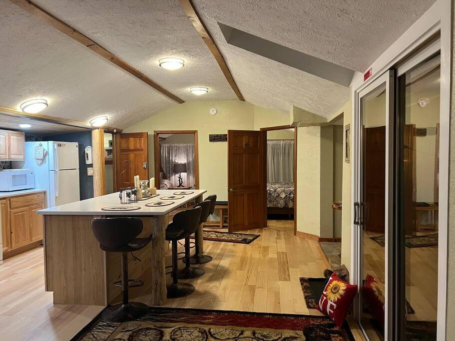 Thorpe On The Water. Creekside Nederland Cabin. Extérieur photo