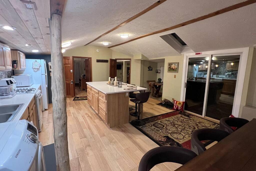 Thorpe On The Water. Creekside Nederland Cabin. Extérieur photo