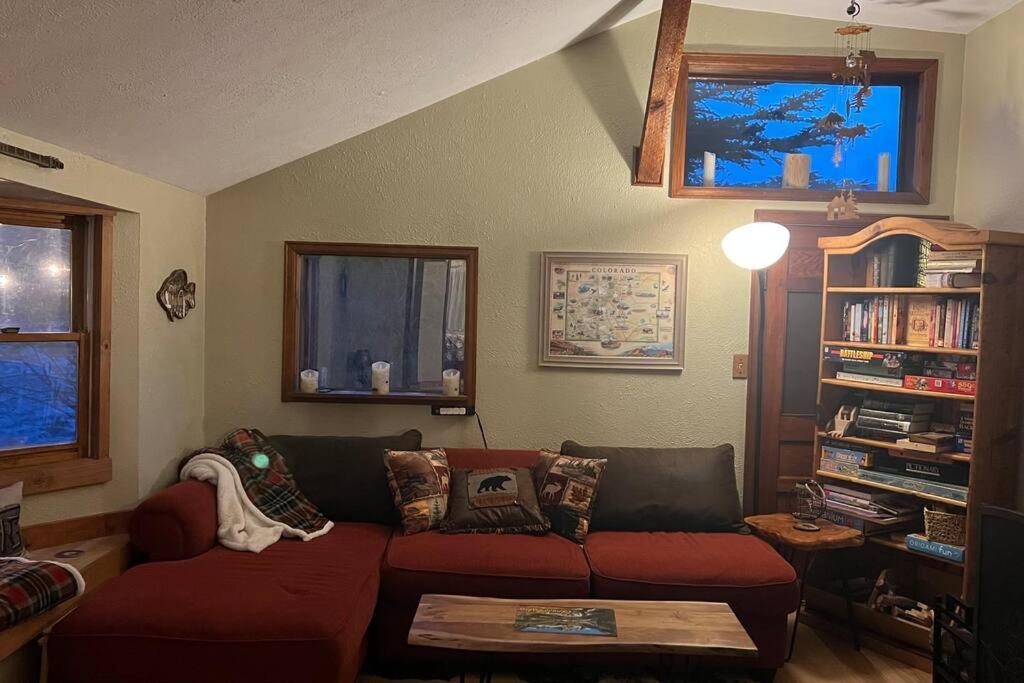Thorpe On The Water. Creekside Nederland Cabin. Extérieur photo